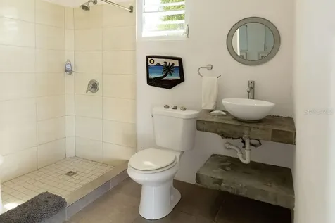 590-A Calle 16, Comm Villa Borinquen Vieques PR 00765