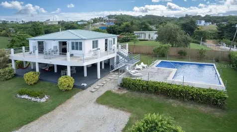 590-A Calle 16, Comm Villa Borinquen Vieques PR 00765