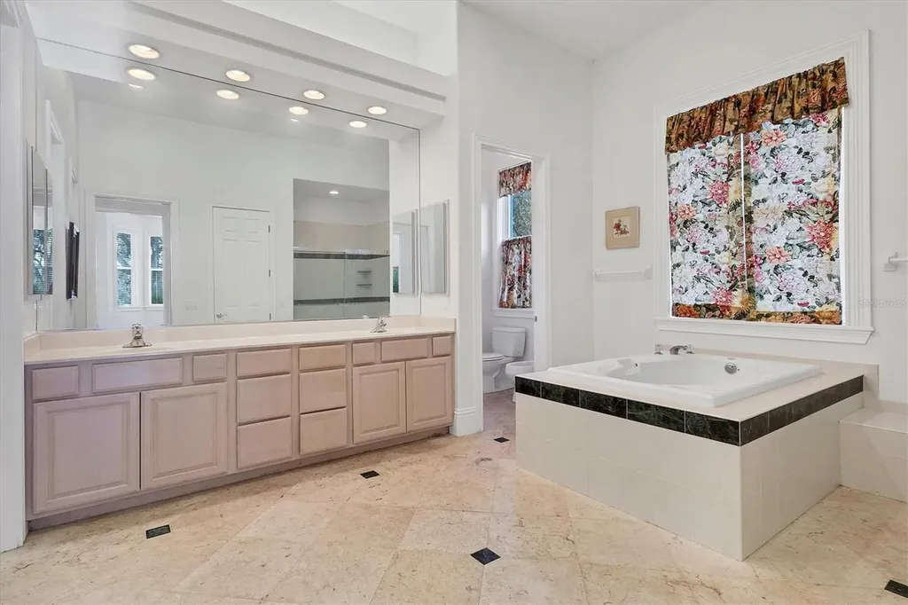 6700 S Gator Creek Boulevard Sarasota FL 34241