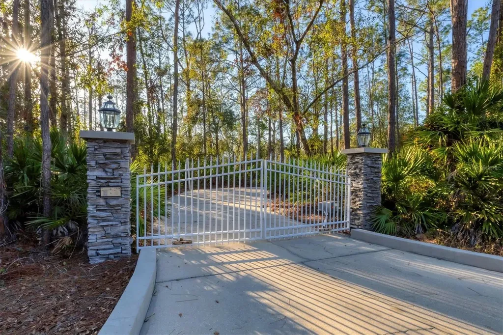 6700 S Gator Creek Boulevard Sarasota FL 34241