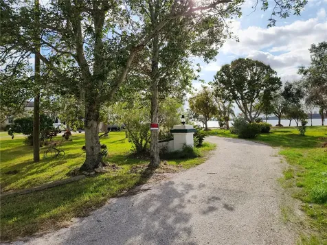 722 Shore Drive E Oldsmar FL 34677