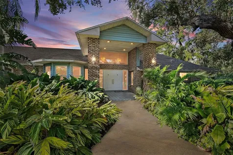 2997 60th Avenue S St Petersburg FL 33712