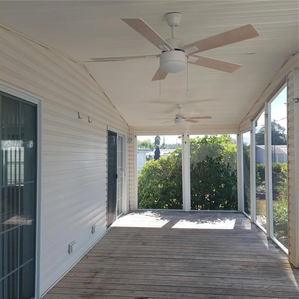 1760 Dorothy Boulevard Lutz FL 33558
