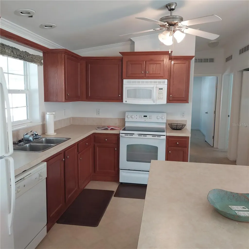 1760 Dorothy Boulevard Lutz FL 33558