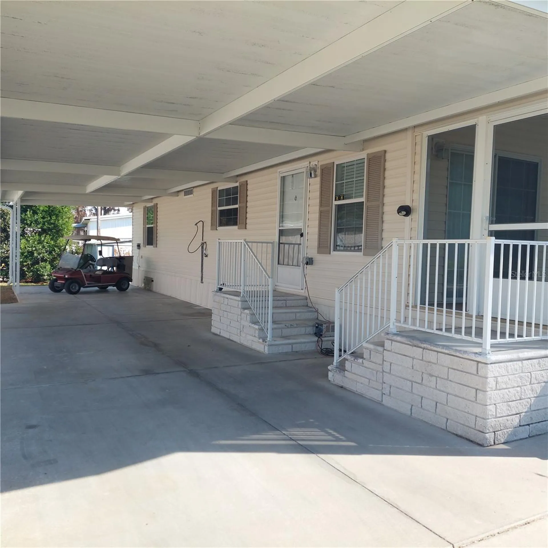 1760 Dorothy Boulevard Lutz FL 33558