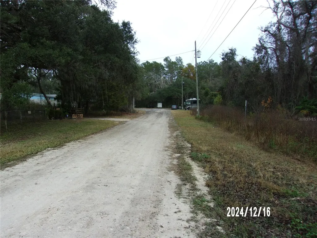 17935 SE 10th Place Silver Springs FL 34488