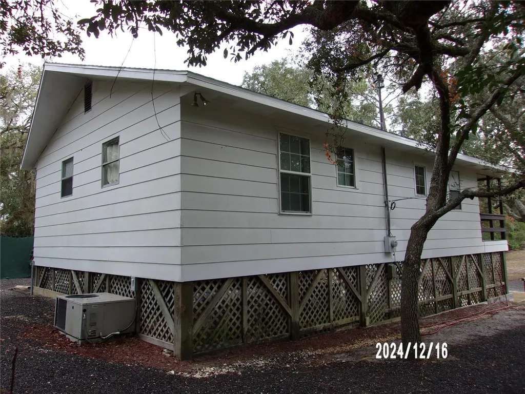 17935 SE 10th Place Silver Springs FL 34488
