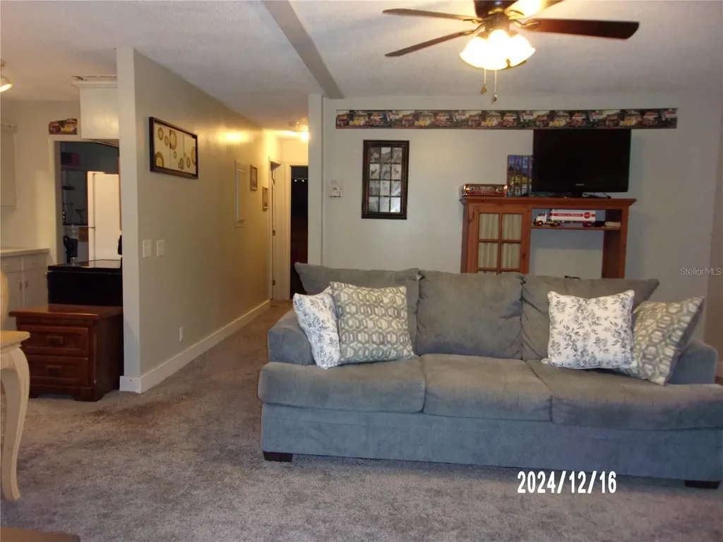 17935 SE 10th Place Silver Springs FL 34488