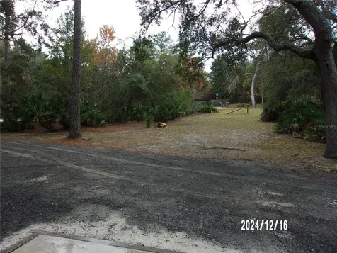 17935 SE 10th Place Silver Springs FL 34488