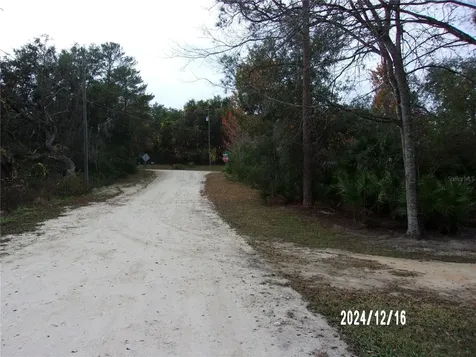 17935 SE 10th Place Silver Springs FL 34488