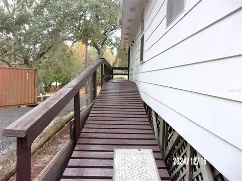 17935 SE 10th Place Silver Springs FL 34488