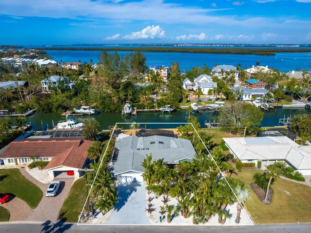 671 Emerald Harbor Drive Longboat Key FL 34228