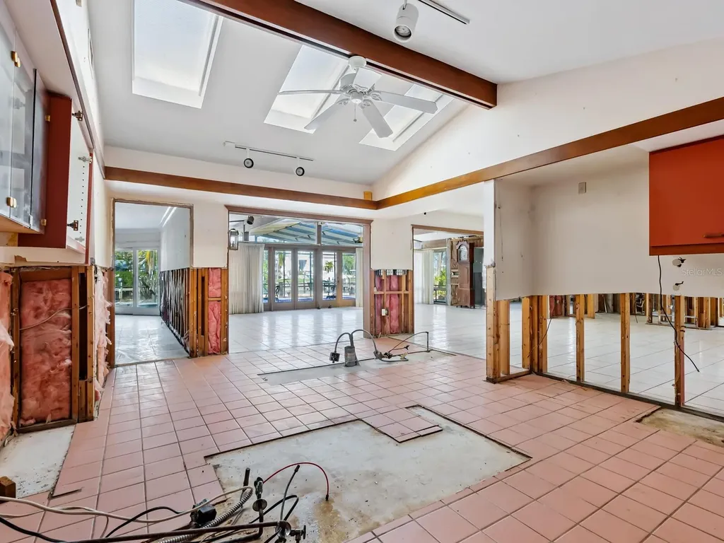 671 Emerald Harbor Drive Longboat Key FL 34228