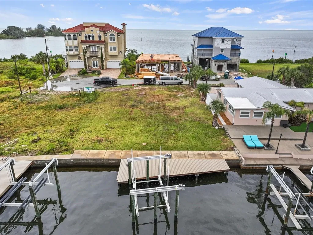 6200 Lonnie Lee Lane Hudson FL 34667