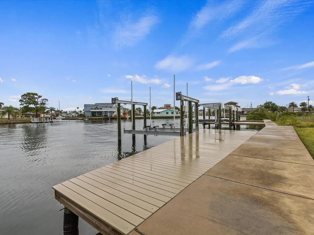 6200 Lonnie Lee Lane Hudson FL 34667