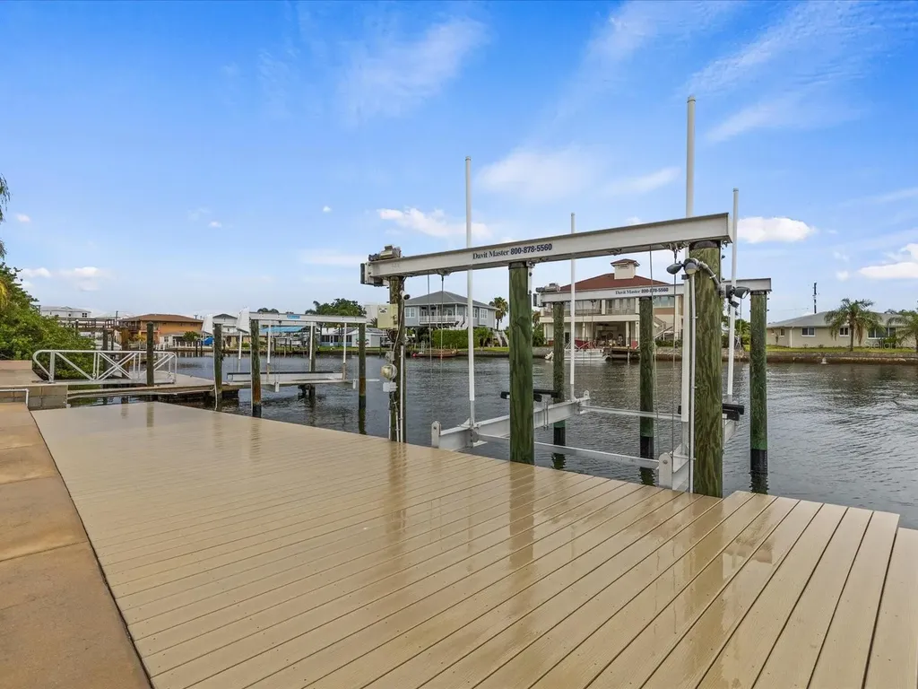 6200 Lonnie Lee Lane Hudson FL 34667