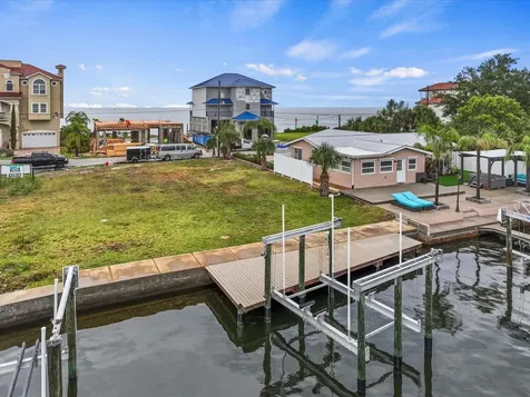 6200 Lonnie Lee Lane Hudson FL 34667