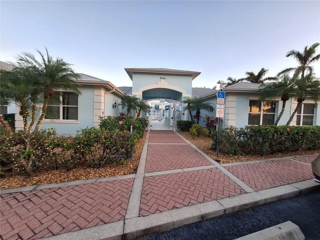 5748 Sabal Trace Drive North Port FL 34287