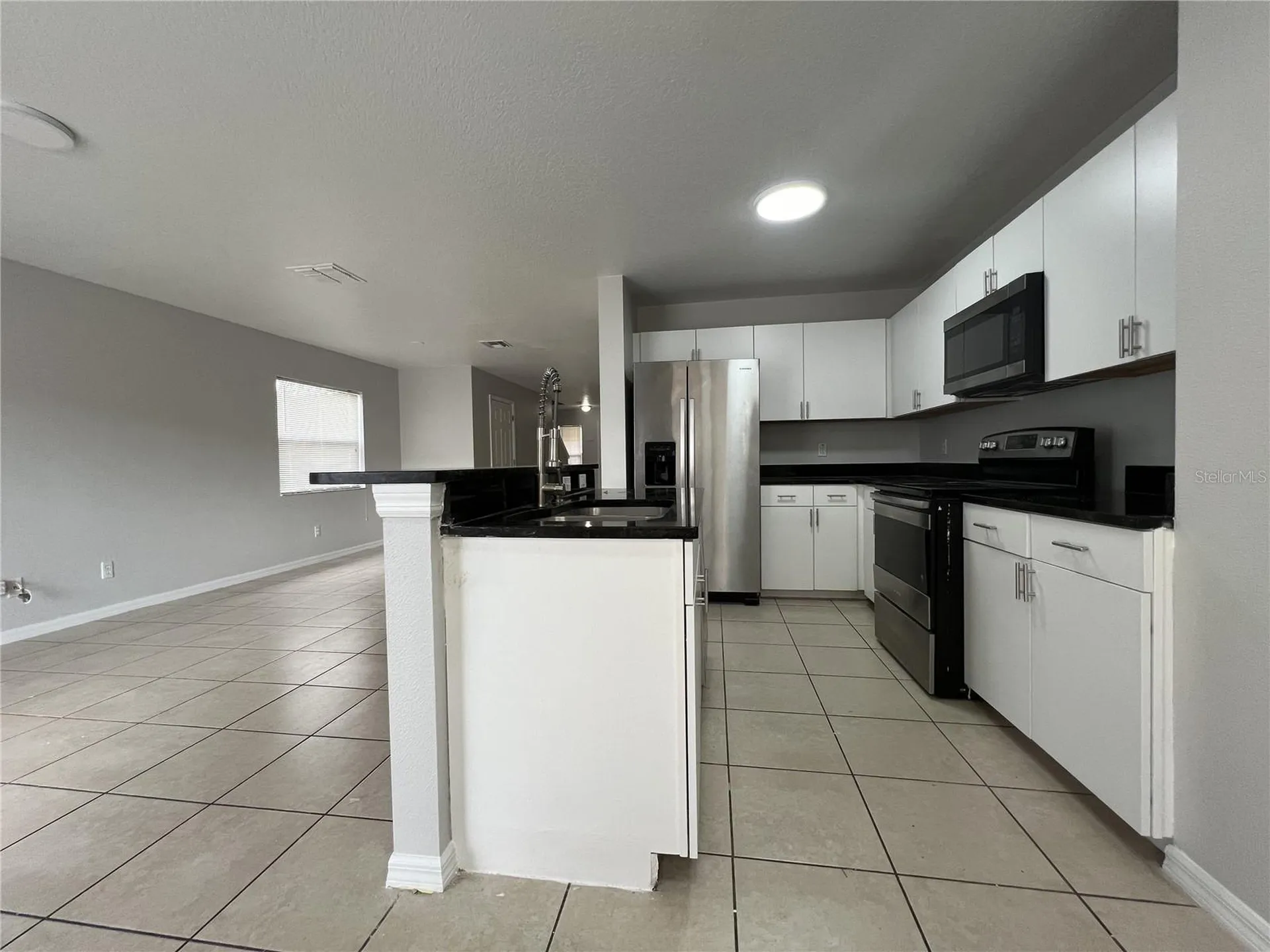 572 Cresting Oak Circle Orlando FL 32824