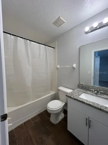 572 Cresting Oak Circle Orlando FL 32824