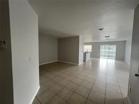 572 Cresting Oak Circle Orlando FL 32824
