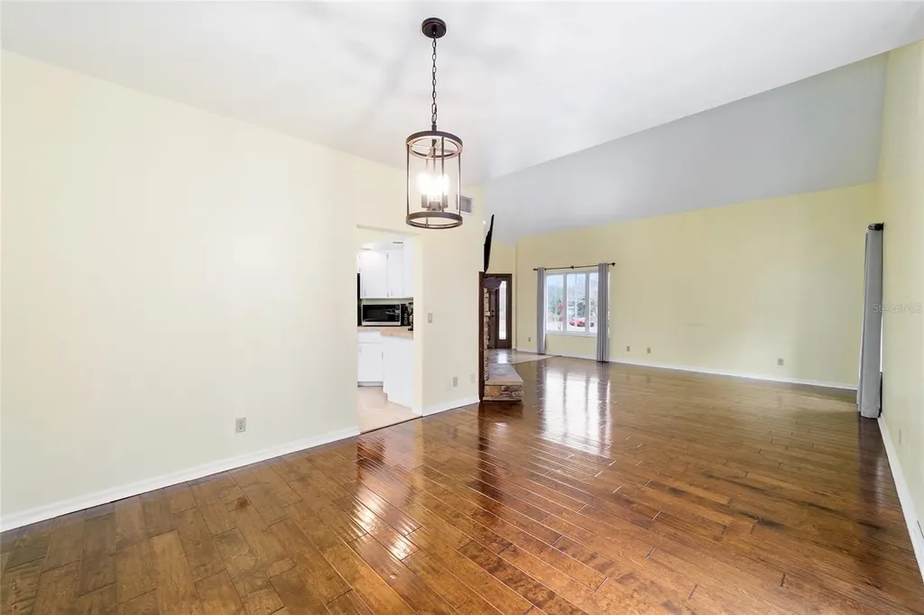 21959 NW 6th Street Dunnellon FL 34431