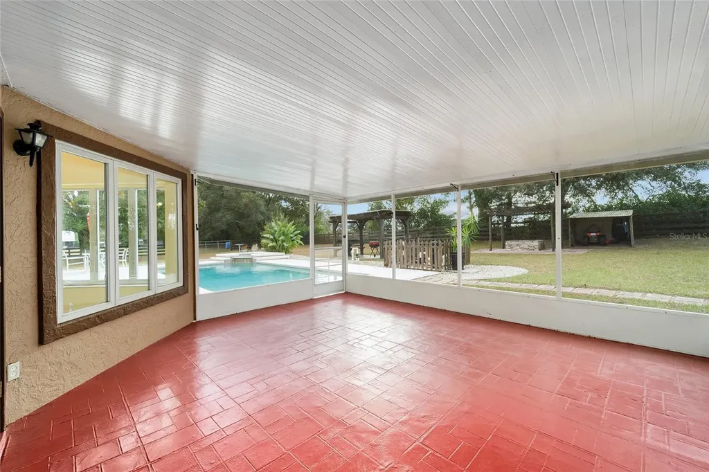 21959 NW 6th Street Dunnellon FL 34431