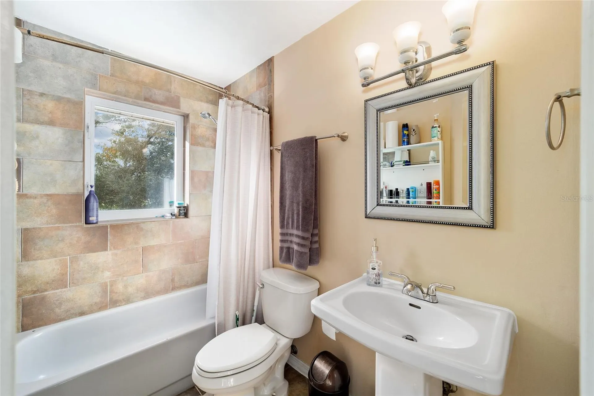 21959 NW 6th Street Dunnellon FL 34431