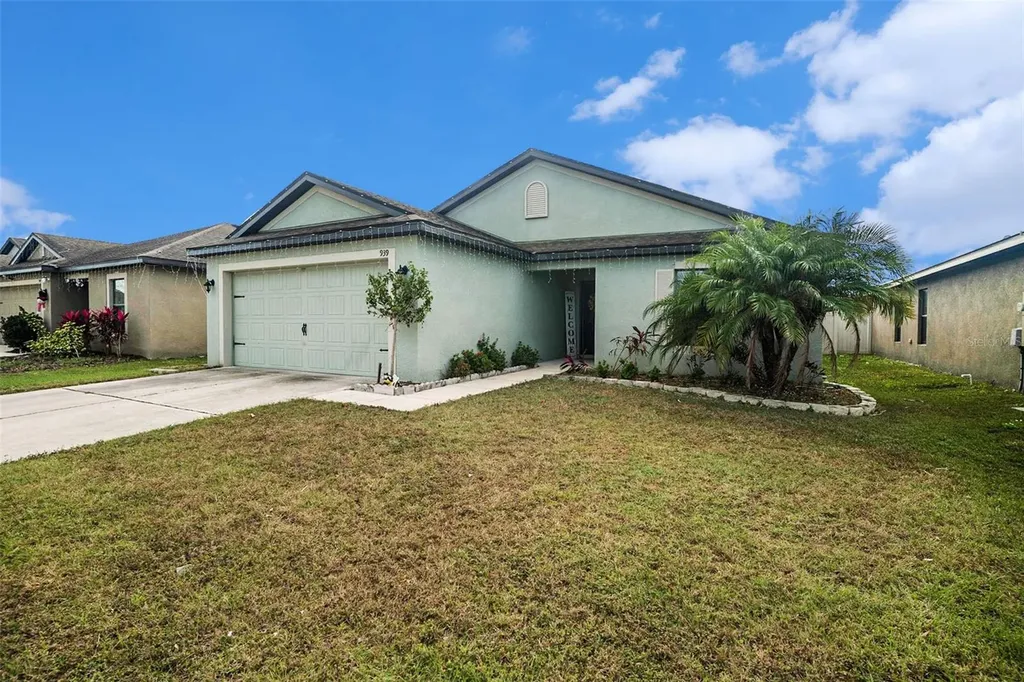 939 Wynnmere Walk Avenue Ruskin FL 33570