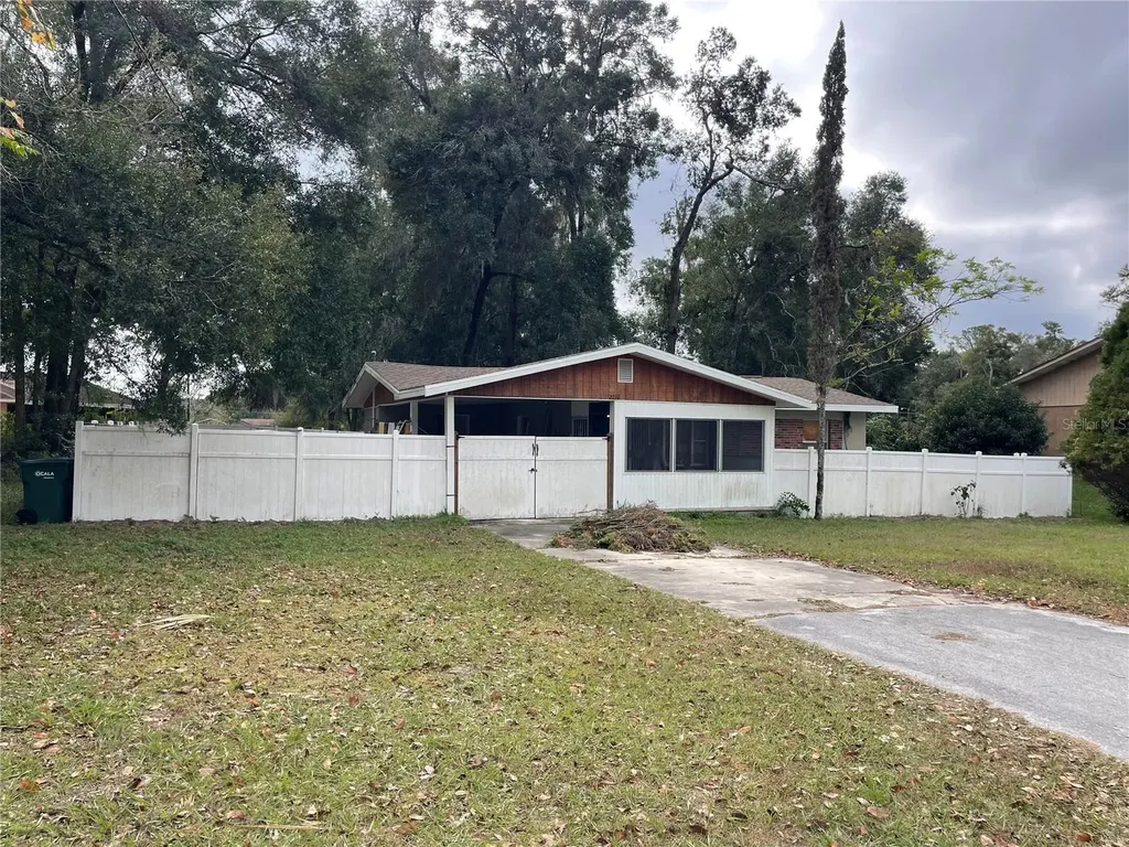 2210 SW 3rd Street Ocala FL 34471