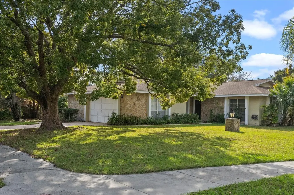 712 Alfred Drive Orlando FL 32810