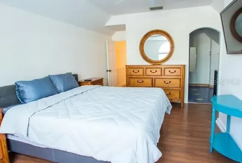 5311 Creek Drive Sarasota FL 34231