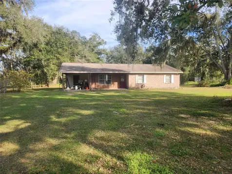 2002 N Gordon Street Plant City FL 33563