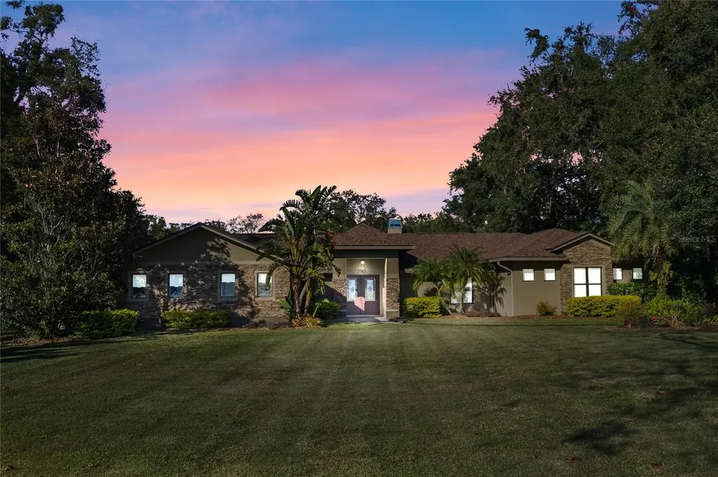 7743 Lake Ola Drive Mount Dora FL 32757
