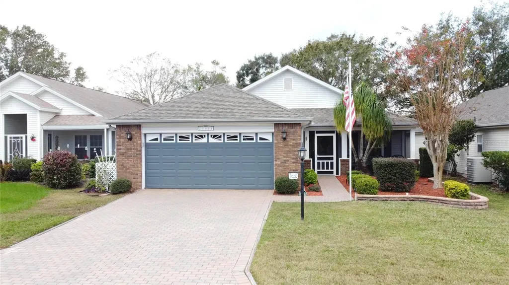 25001 Cranes Roost Circle Leesburg FL 34748