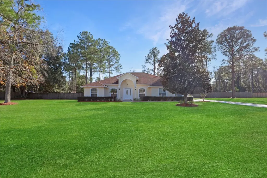 20881 NW 166th Place High Springs FL 32643