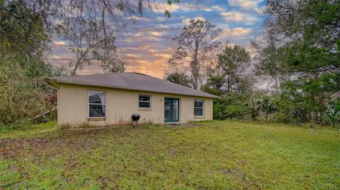 204 S Forsyth Street Bunnell FL 32110