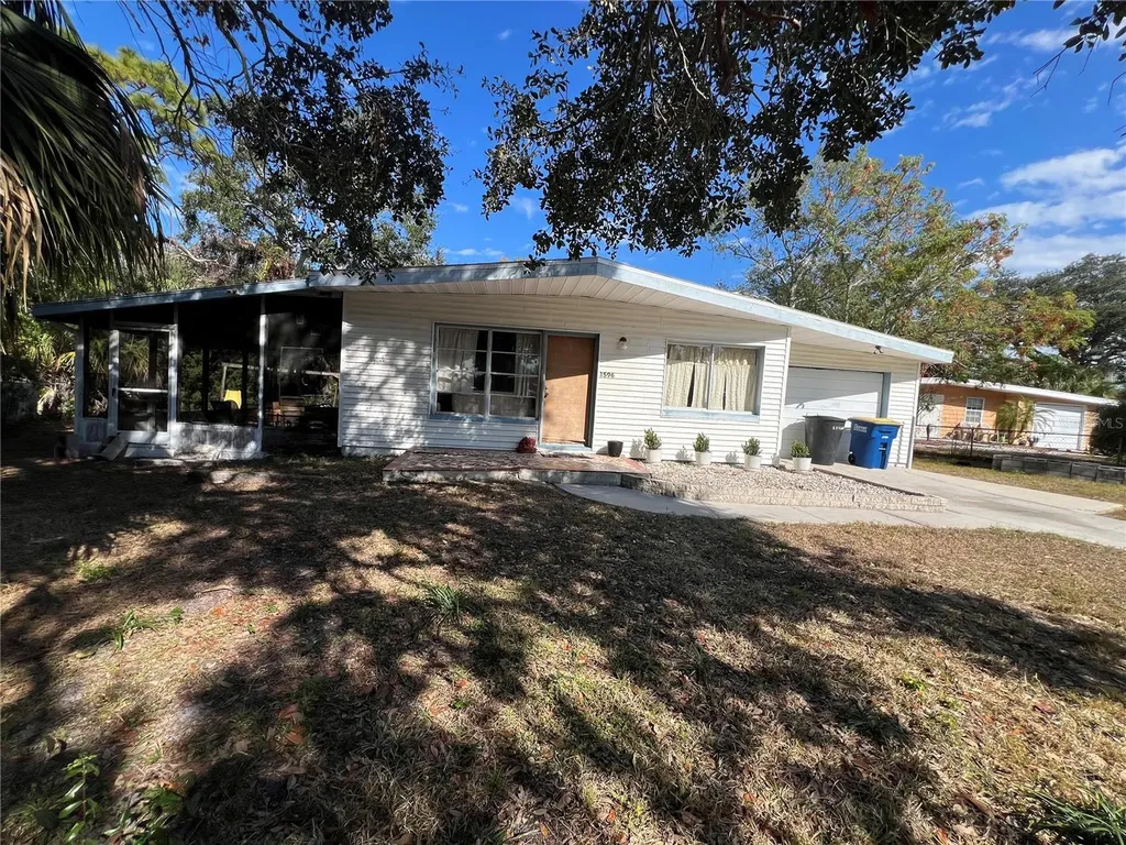 1596 Scott Street Clearwater FL 33755