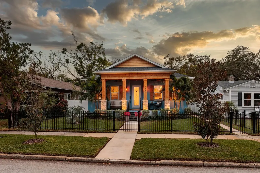 2640 3rd Avenue S St Petersburg FL 33712