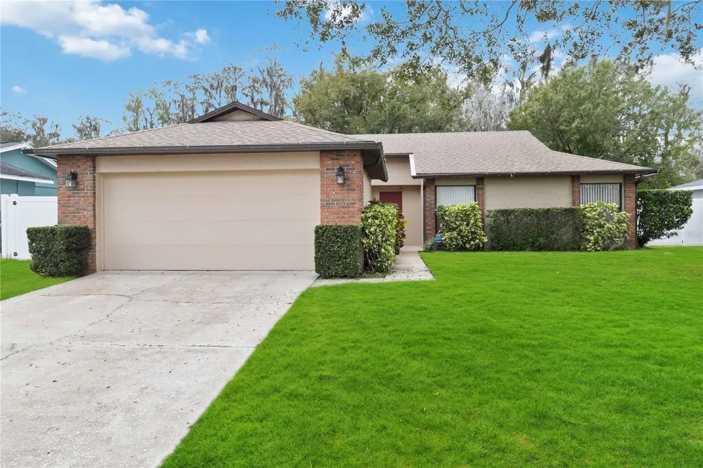 8916 Brackenwood Drive Orlando FL 32829