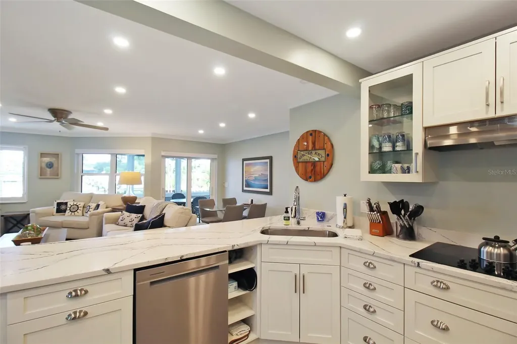 1335 Siesta Bayside Drive Sarasota FL 34242