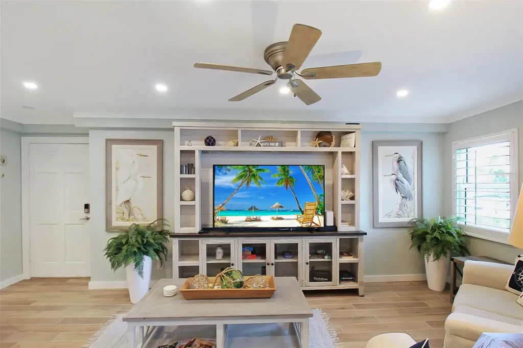 1335 Siesta Bayside Drive Sarasota FL 34242