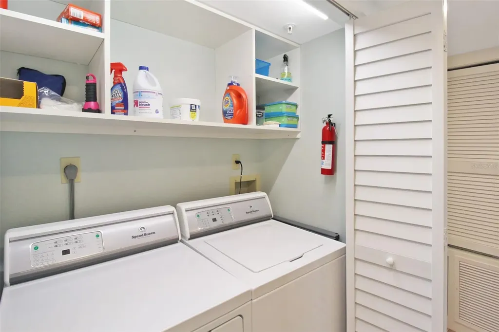 1335 Siesta Bayside Drive Sarasota FL 34242