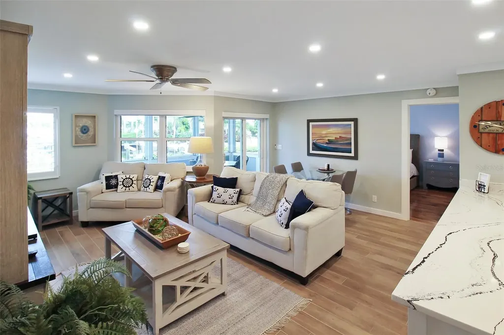 1335 Siesta Bayside Drive Sarasota FL 34242