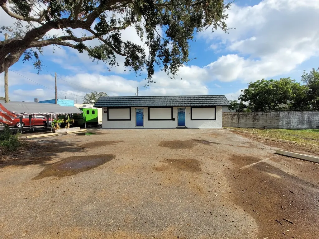 7525 N Armenia Avenue W Tampa FL 33604