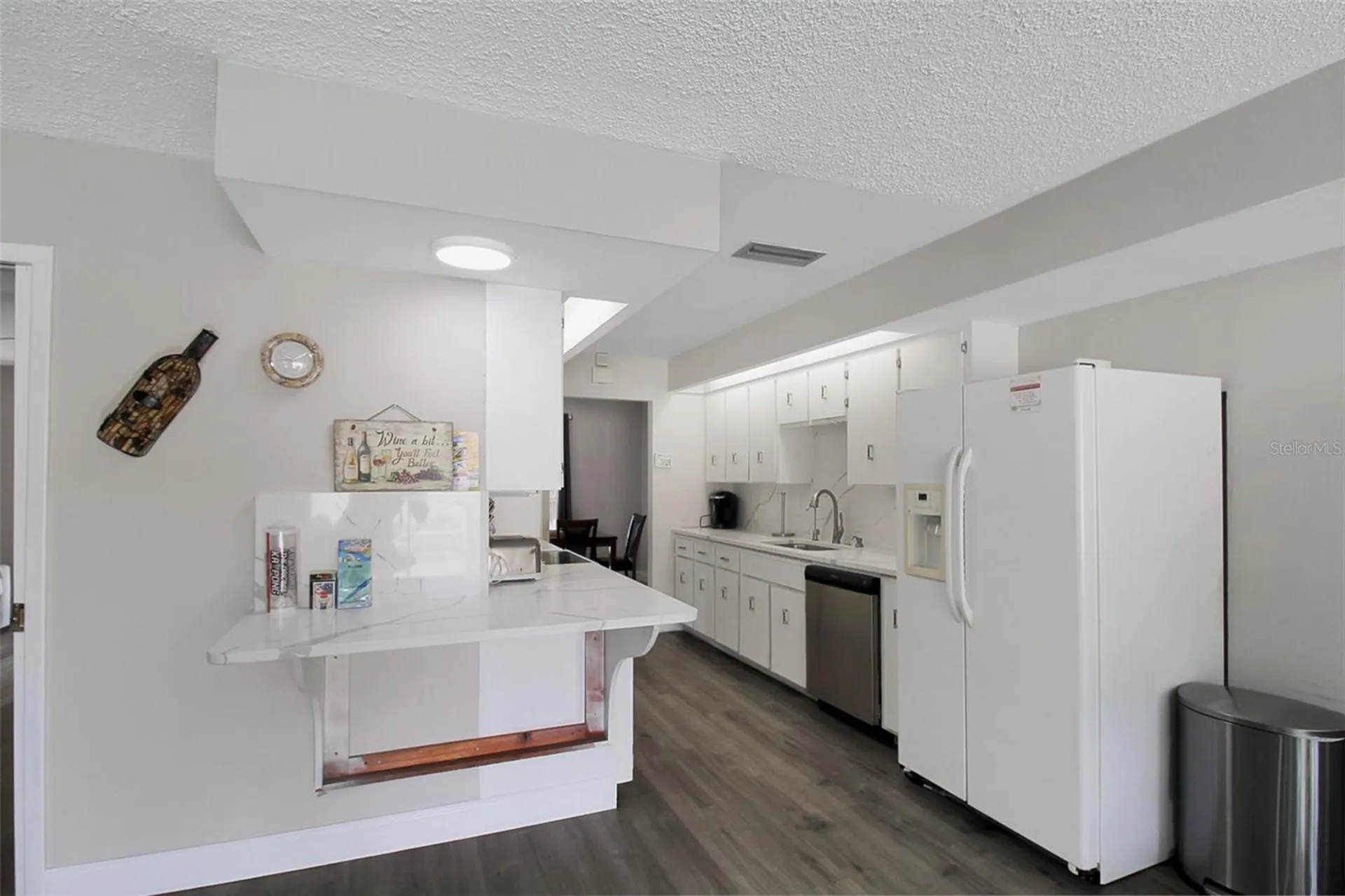 1127 De Leo Drive Sarasota FL 34243