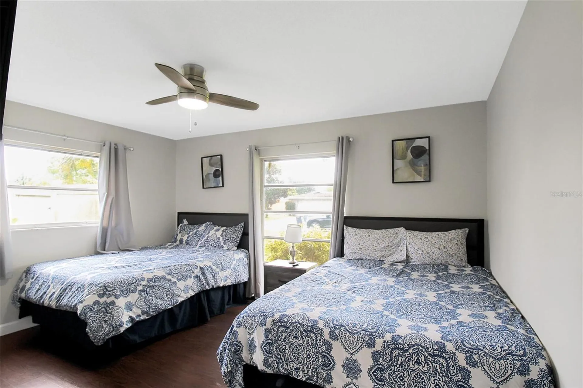 1127 De Leo Drive Sarasota FL 34243