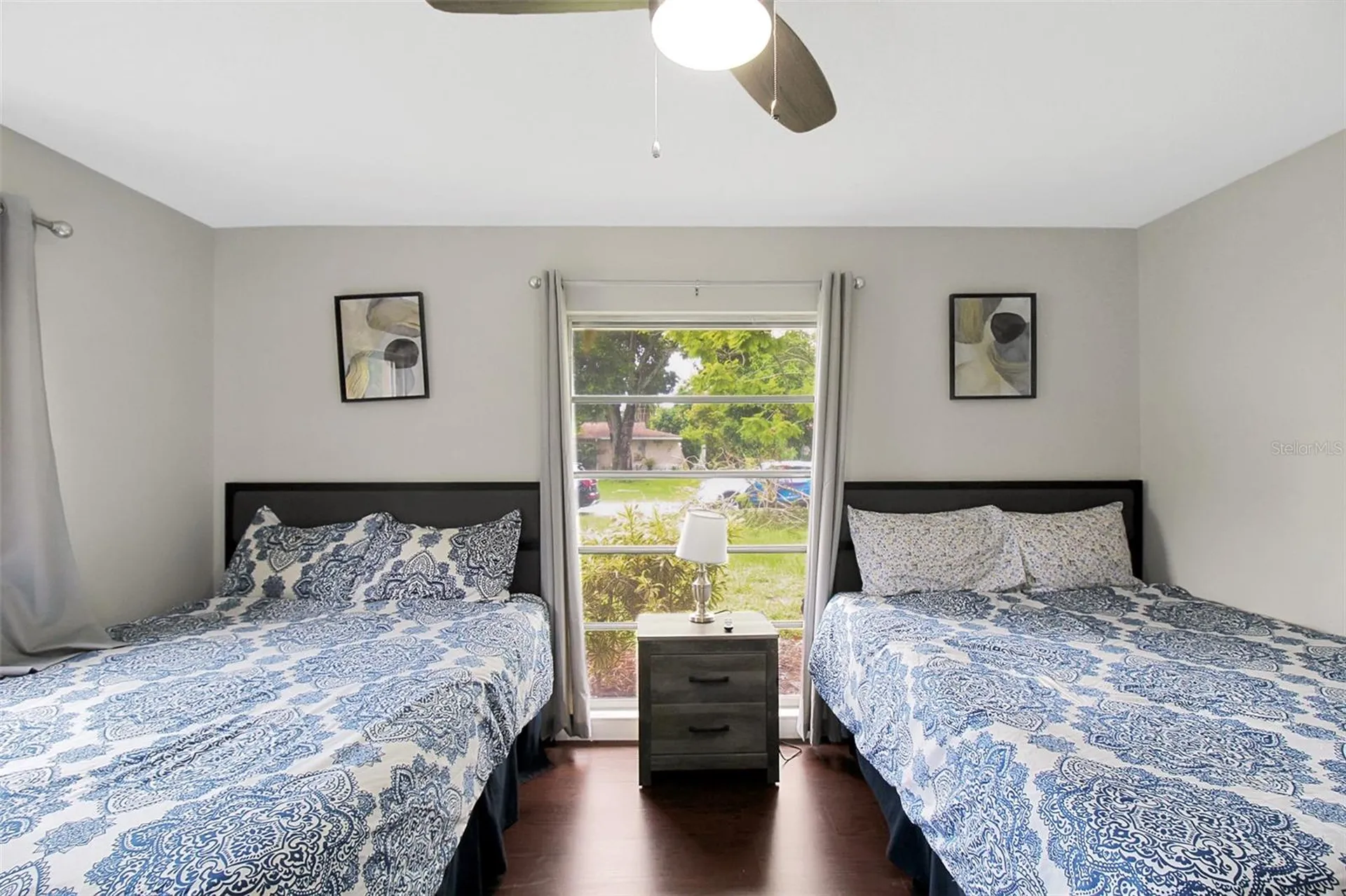 1127 De Leo Drive Sarasota FL 34243