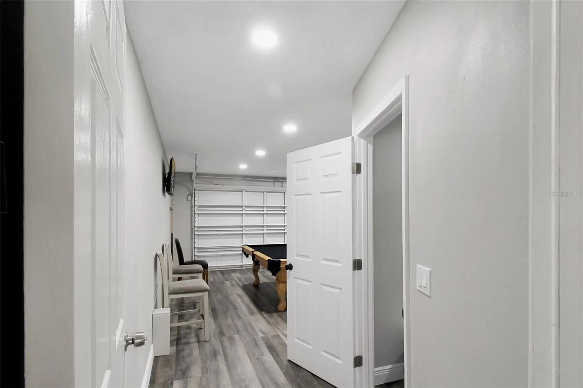 1127 De Leo Drive Sarasota FL 34243