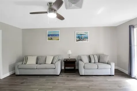 1127 De Leo Drive Sarasota FL 34243